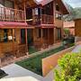 Clusia Lodge