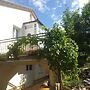 Holiday House