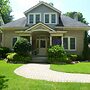 Cottage on Caledonia Bed & Breakfast