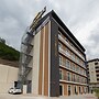 Grand Mela Hotel