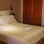 Golden Pillow Lodge Monze