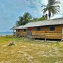 Private wood Cabins on San Blas island - private bathroom