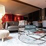 SORO Montevideo, Curio Collection by Hilton