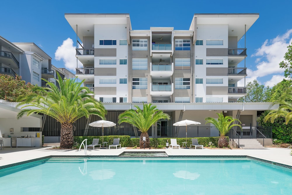 Boulevard North Lakes