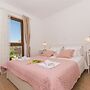 Apartments Villa LA
