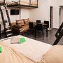 Flying Bed Apartment close to Castle