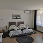 Marko Airport Rooms