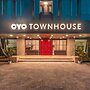 Super OYO Townhouse 2 Hotel Gunung Sahari