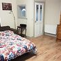 2 Bed Cottage - Sleeps 6 - Parking - Wifi