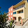 Apartments & Rooms Sunshine Home
