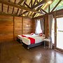 OYO 883 Pavo Resort