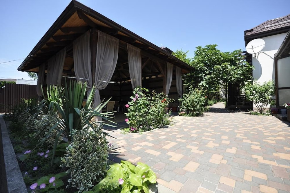 Sadorini Guest House