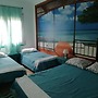 Habitacions Can Pau Guest House