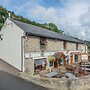 Gwaelod Y Garth Inn