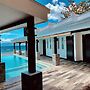 Alegria Water Front Beach House