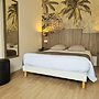 Hotel Caravelle