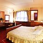Agh Hotel