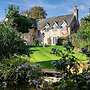 Cricketfield House - Guest House