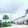 Oyo Townhouse Sulphur,LA Extended Stay I-10