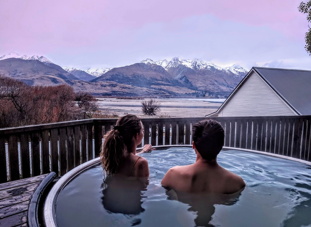 Kinloch Wilderness Retreat