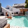 Abalone Hotel & Villas