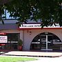 Adelaide International Motel
