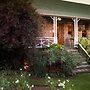 Shamrock Arms Guest Lodge