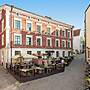 Donners Hotel