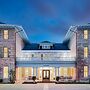 Inn at Carnall Hall