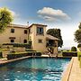 La Loggia Historic Resort