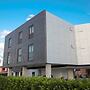 Motel 10