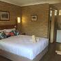 Lake Front Motel