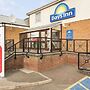 Days Inn by Wyndham Watford Gap