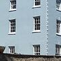 Bove Town House