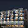 Deniz Airport Suites