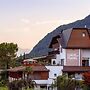 Haus am Hang