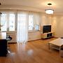 Apartament F&J 12