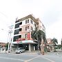 RedDoorz Plus Near Bamboo Organ Las Piñas