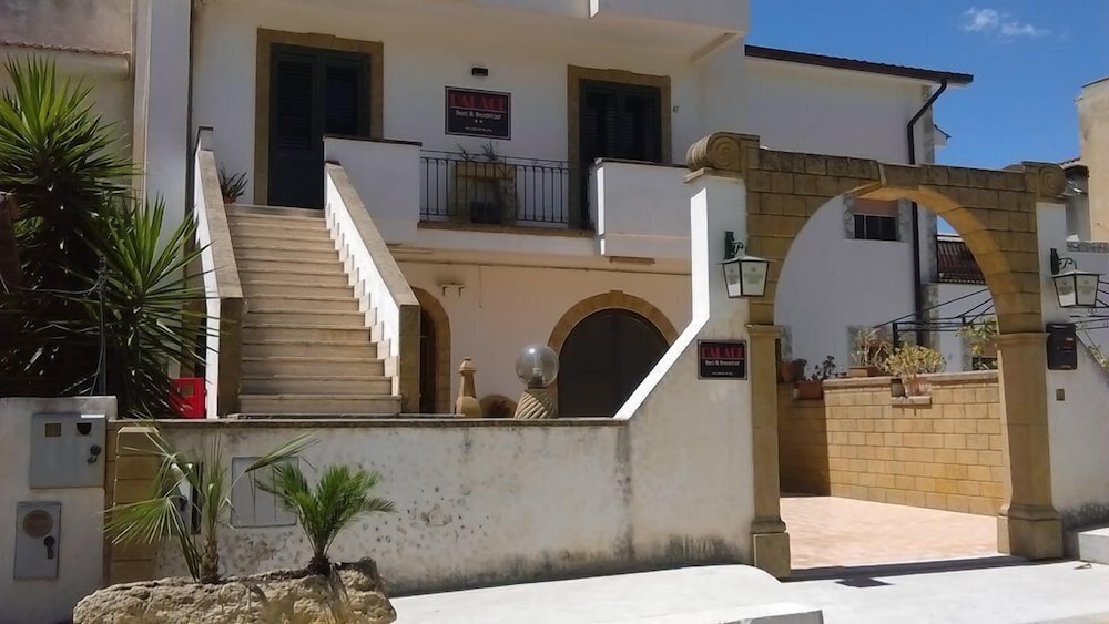 Palace Bed & Breakfast