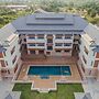 S-Tawan Hotel & Convention