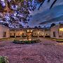 Hosteria Hacienda Pinsaqui