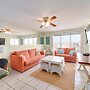 Relaxing , Great Location, 3 Minute Walk To The Beach 2 Bedroom Condo 