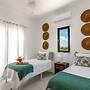 Villa Pelican Bay