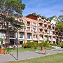 Green Sea Apart Hotel