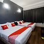 OYO 89578 Dung Fang Hotel No. 1 Sibu