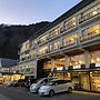 Shoji Lake Hotel