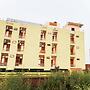 OYO 61469 Kalawati Palace