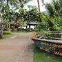 Blue Wave Inn Beach Resort & Restaurant