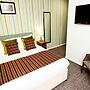 Henley Hotel