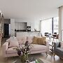 Unit 2 - Modern Smart Home Duplex With Free Parking